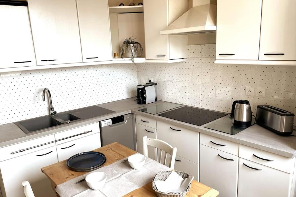 France, Normandie, Hyper Centre, 3 Etoiles Apartment *